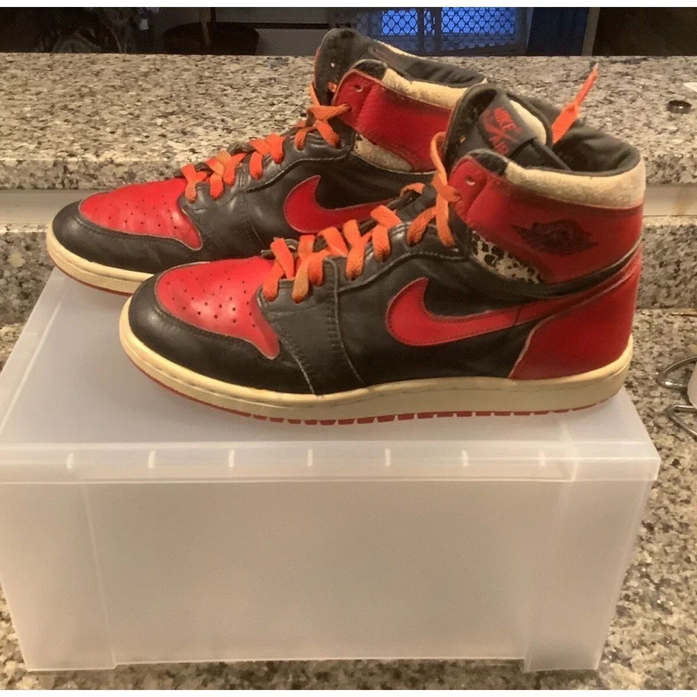 1985 OG Air Jordan 1 Bred Size 10.5 Black/Red Original Vintage MJ Bulls